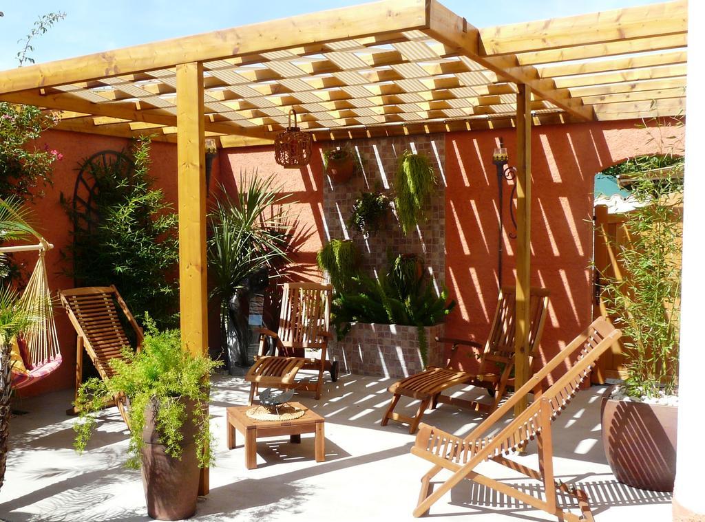 La Gentoliere Acomodação com café da manhã Pollestres Exterior foto