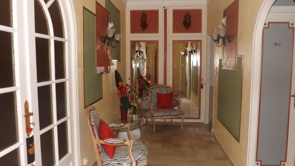 La Gentoliere Acomodação com café da manhã Pollestres Exterior foto
